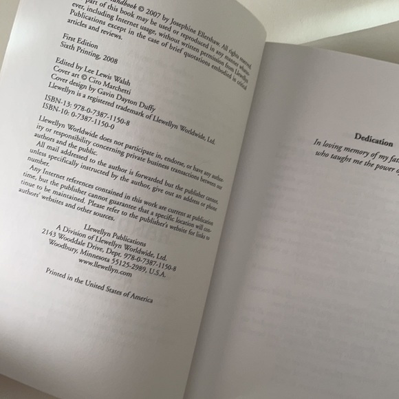 Easy Tarot Handbook - Picture 4 of 4